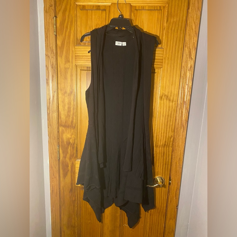 Black Sleeveless Sweater Shawl